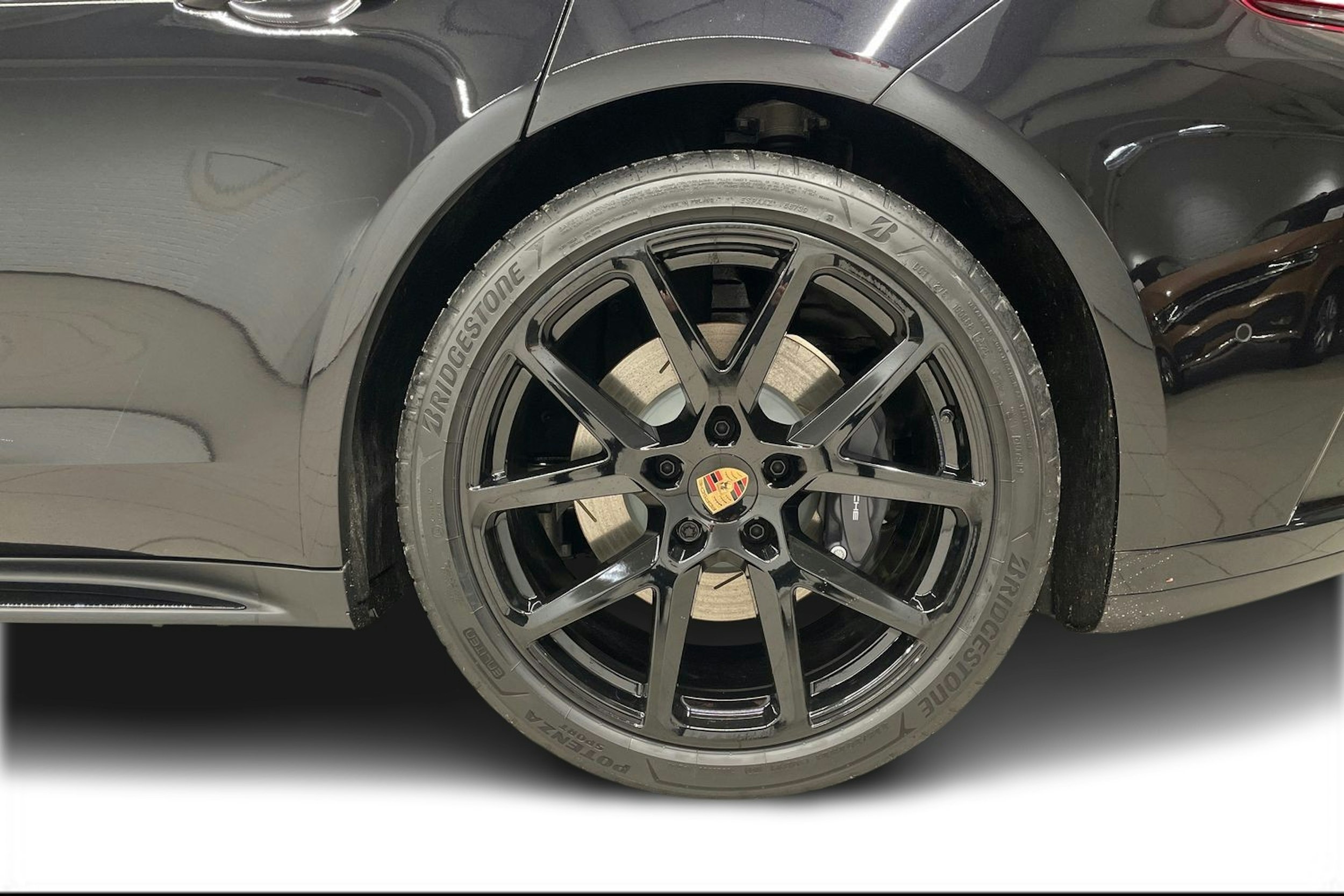 musta Porsche Panamera 2026 kuva 9.