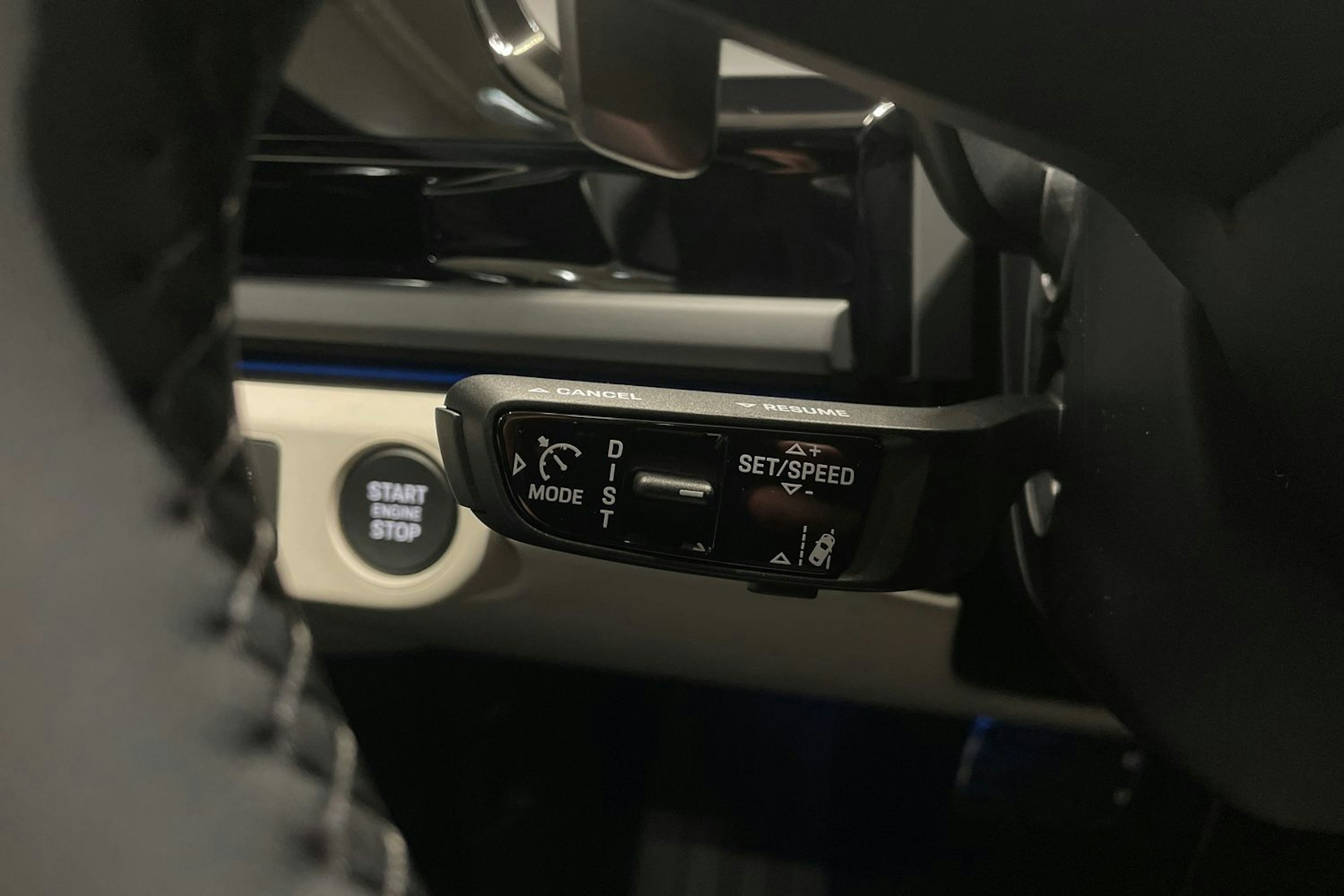 musta Porsche Panamera 2026 kuva 11.