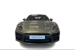 vihreä Porsche Panamera 2026 kuva 4.