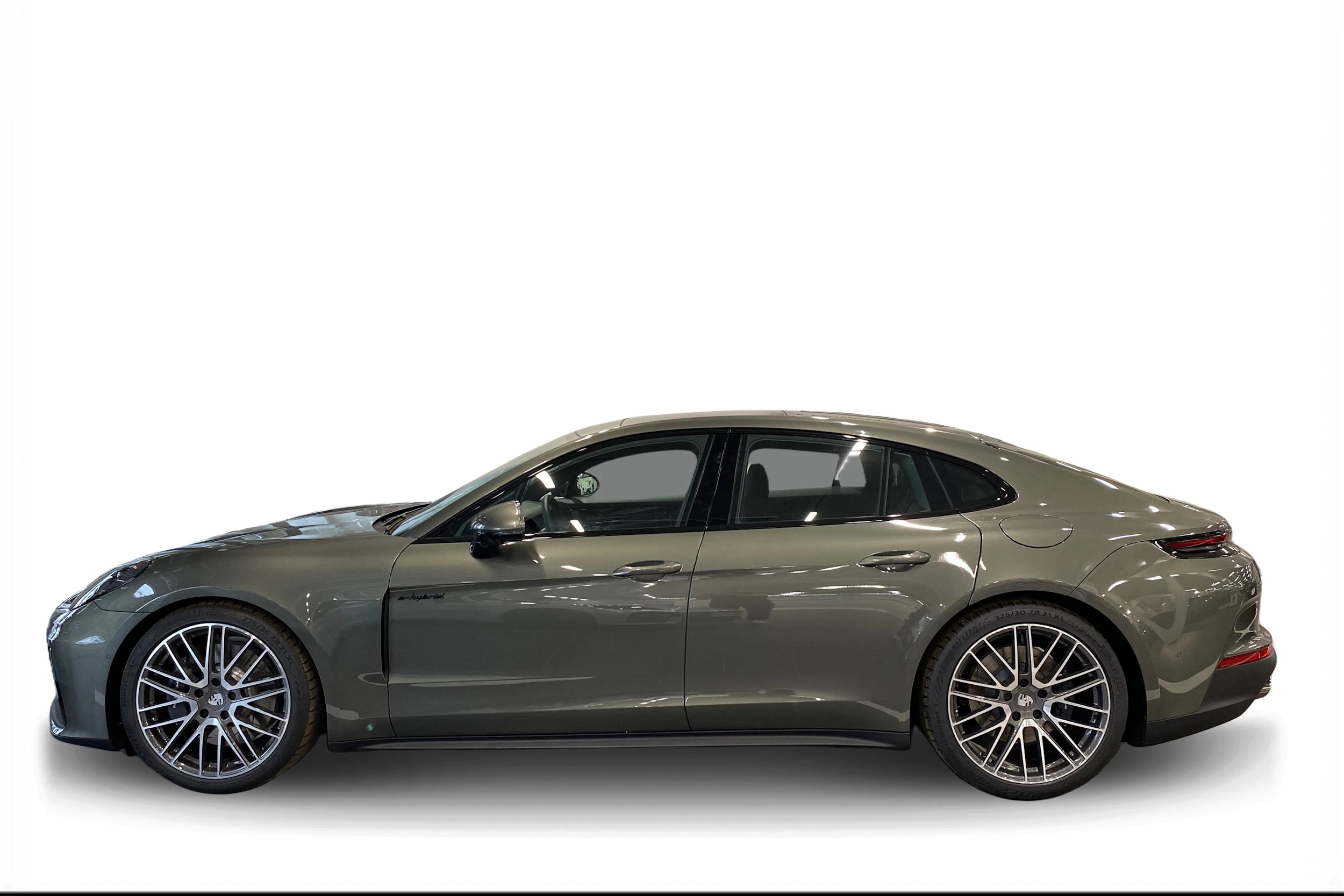 vihreä Porsche Panamera 2026 kuva 5.