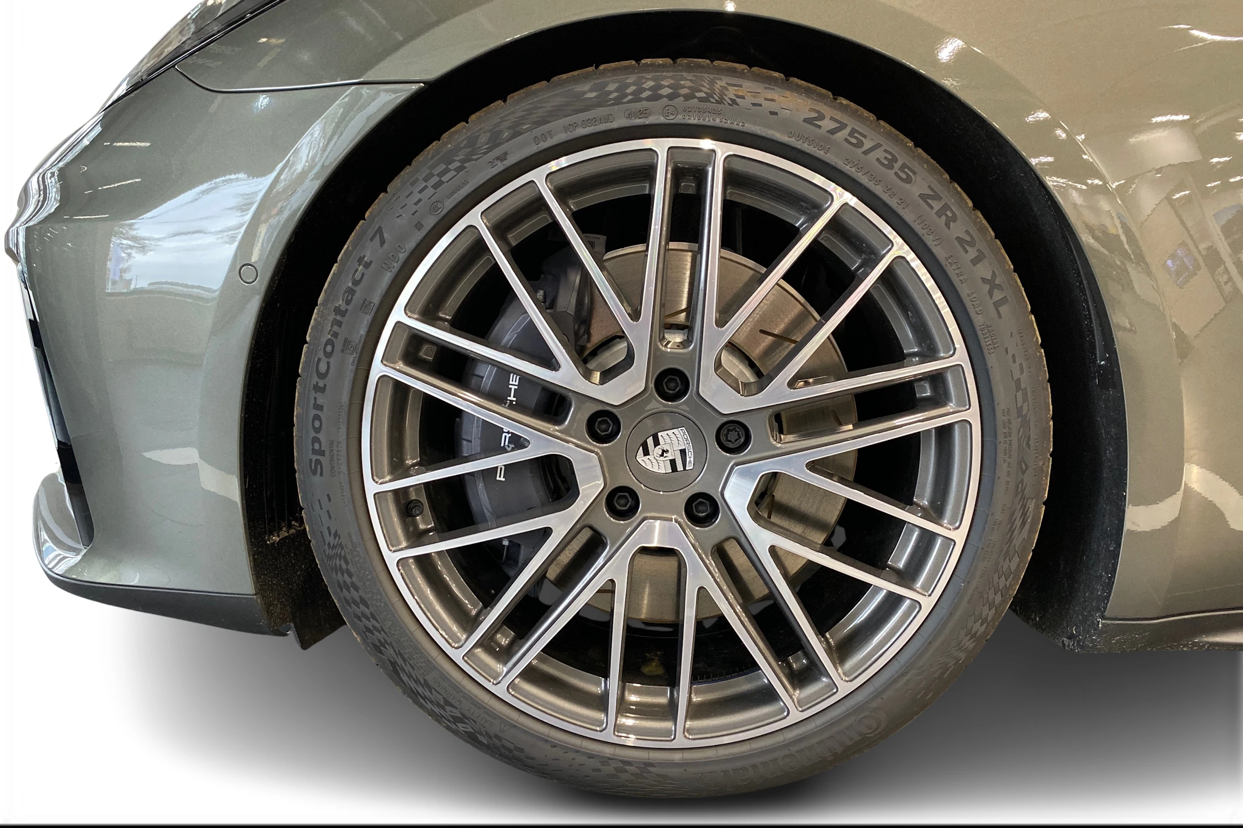 vihreä Porsche Panamera 2026 kuva 9.
