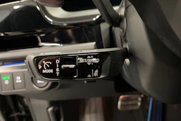 vihreä Porsche Panamera 2026 kuva 14.