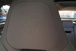 met. harmaa Porsche Panamera 2026 kuva 13.