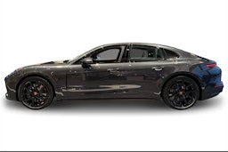 harmaa Porsche Panamera 2026 kuva 2.