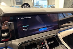 harmaa Porsche Panamera 2026 kuva 16.