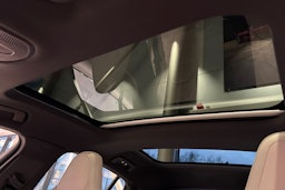 harmaa Porsche Panamera 2026 kuva 20.