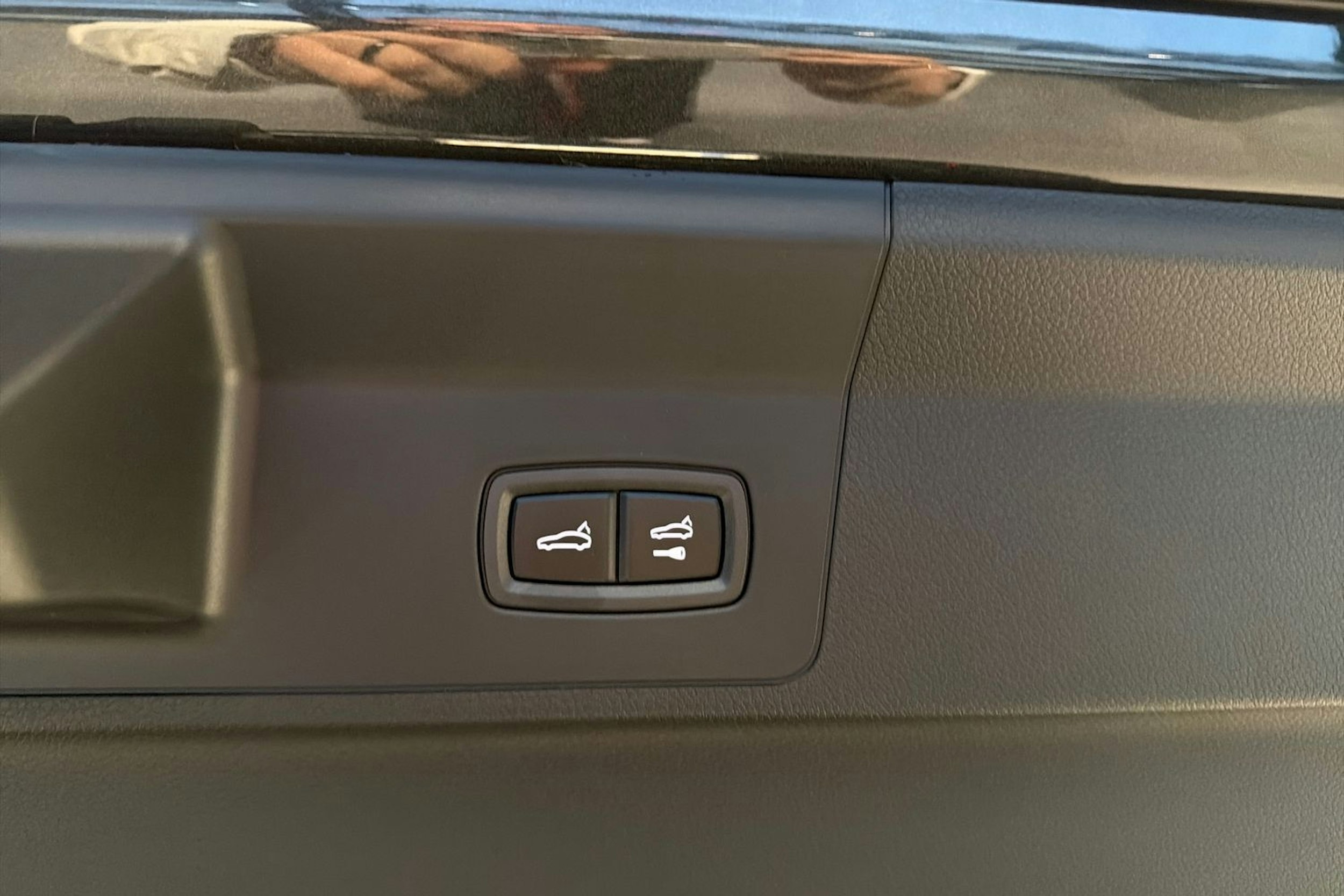 harmaa Porsche Panamera 2026 kuva 21.