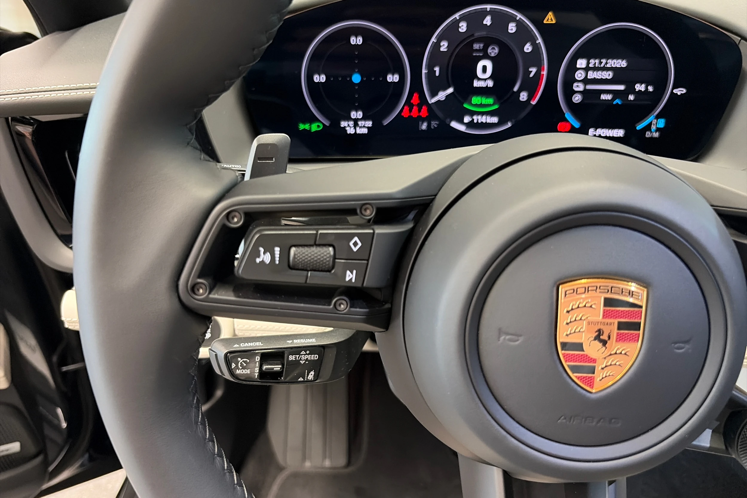 harmaa Porsche Panamera 2026 kuva 26.