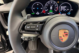 harmaa Porsche Panamera 2026 kuva 26.
