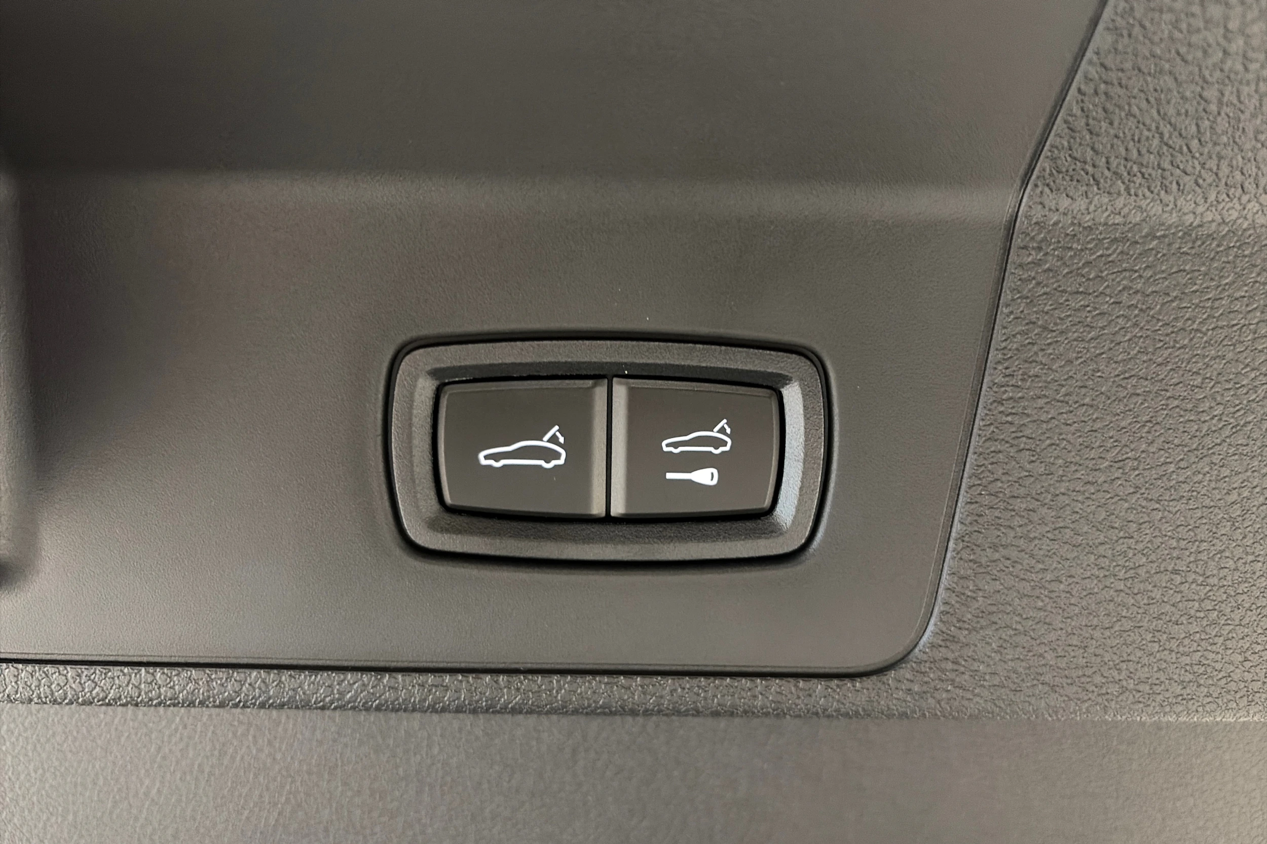 harmaa Porsche Panamera 2026 kuva 34.