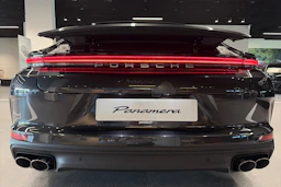 harmaa Porsche Panamera 2026 kuva 36.