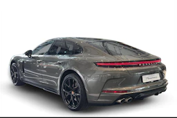 vihreä Porsche Panamera 2026 kuva 2.