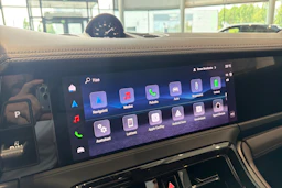 vihreä Porsche Panamera 2026 kuva 19.