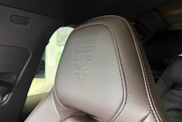 vihreä Porsche Panamera 2026 kuva 21.
