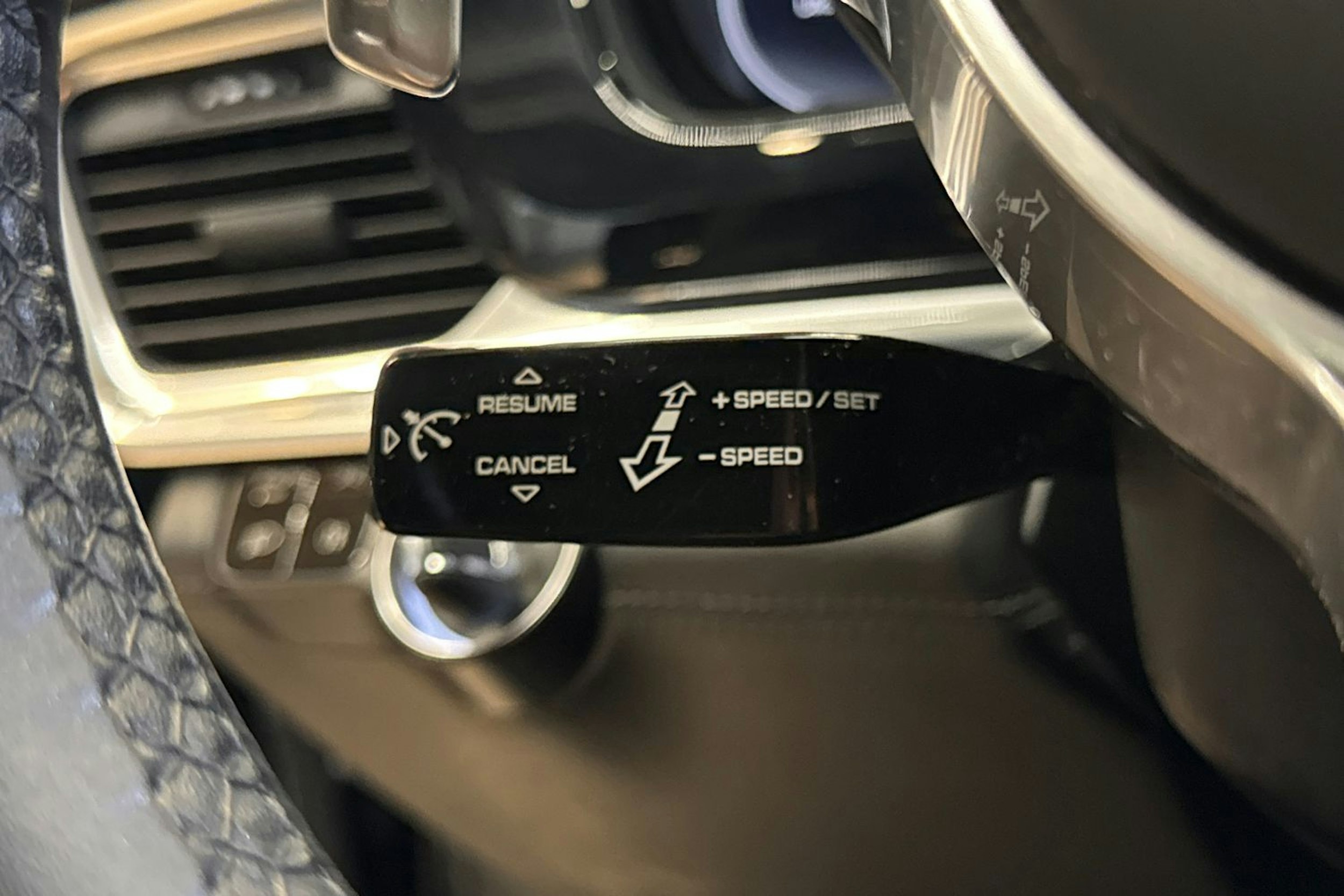 Musta Porsche Panamera 2018 kuva 12.