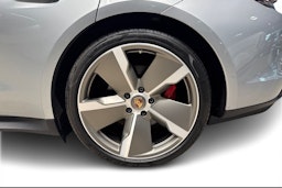 hopea Porsche Taycan 2020 kuva 9.