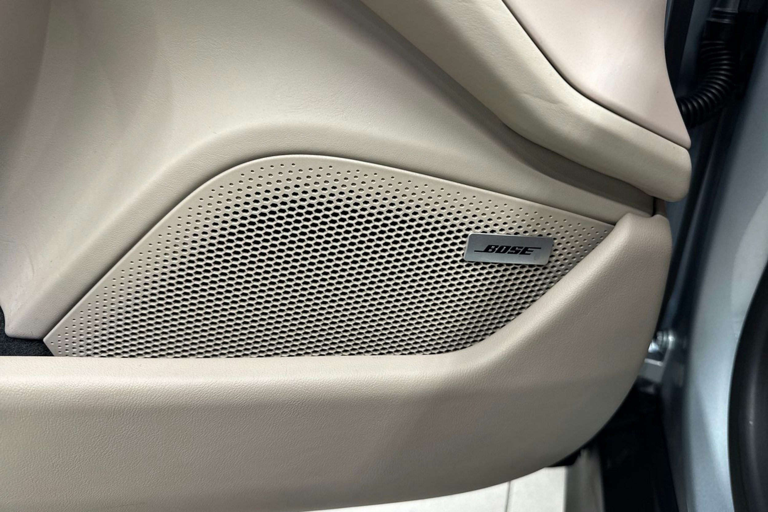 hopea Porsche Taycan 2020 kuva 14.