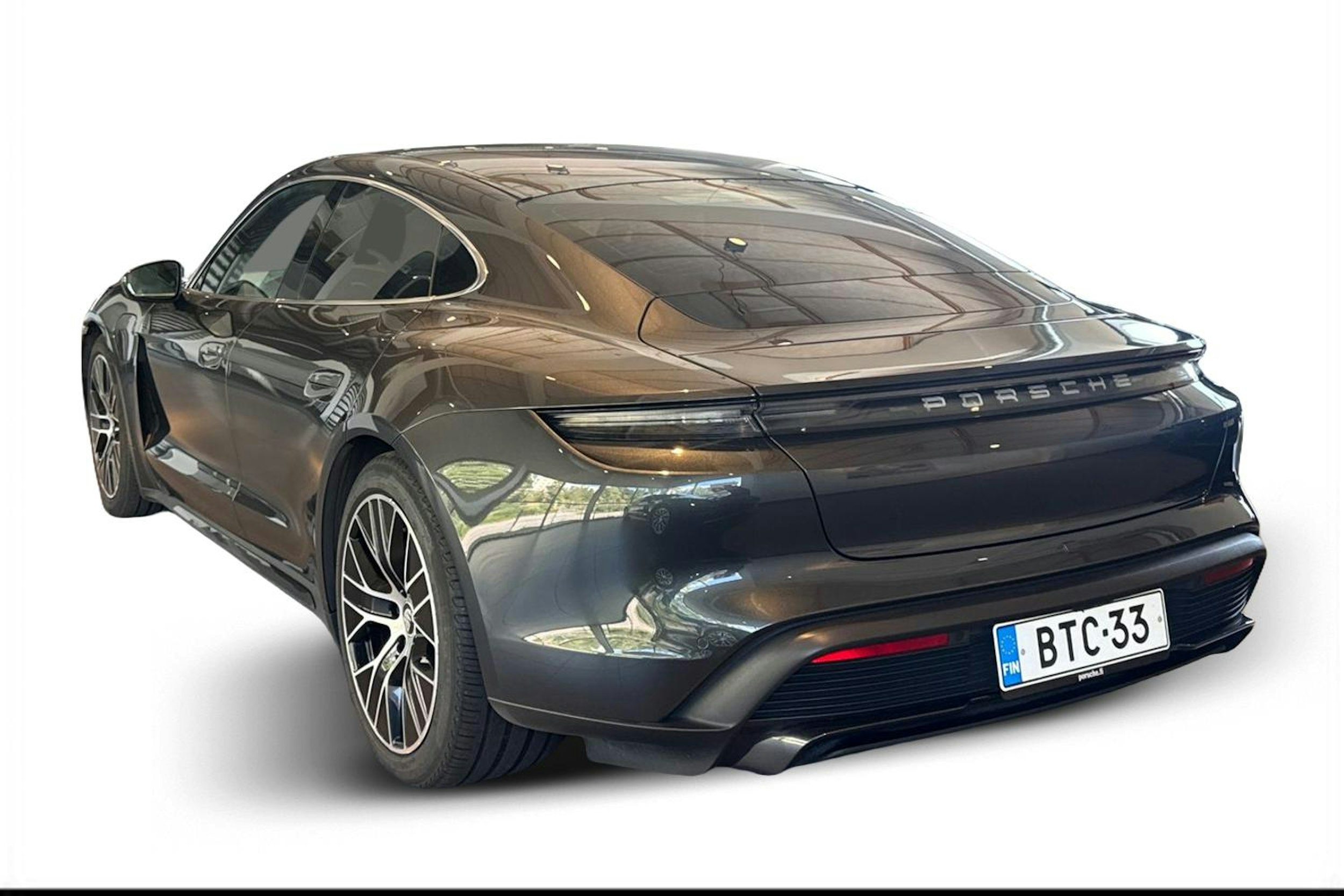 Harmaa Porsche Taycan 2020 kuva 2.