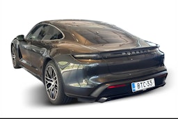 Harmaa Porsche Taycan 2020 kuva 2.