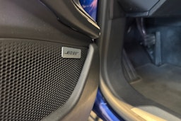 Sininen Porsche Taycan 2020 kuva 11.