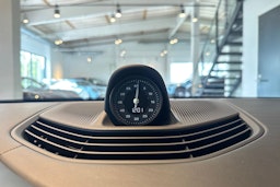 Sininen Porsche Taycan 2020 kuva 13.