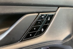 Sininen Porsche Taycan 2020 kuva 18.