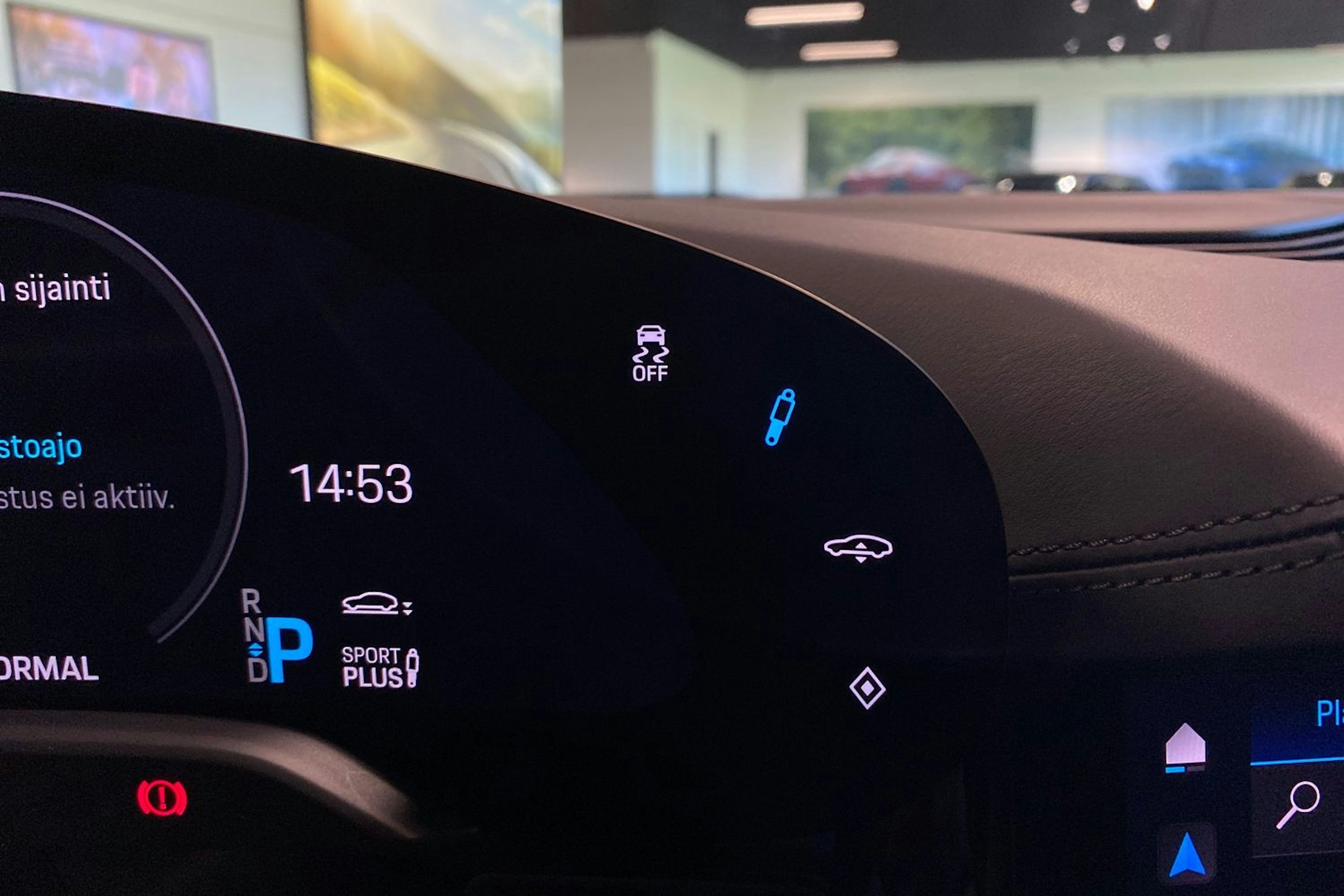musta Porsche Taycan 2020 kuva 36.