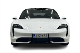 valkoinen Porsche Taycan 2020 kuva 4.