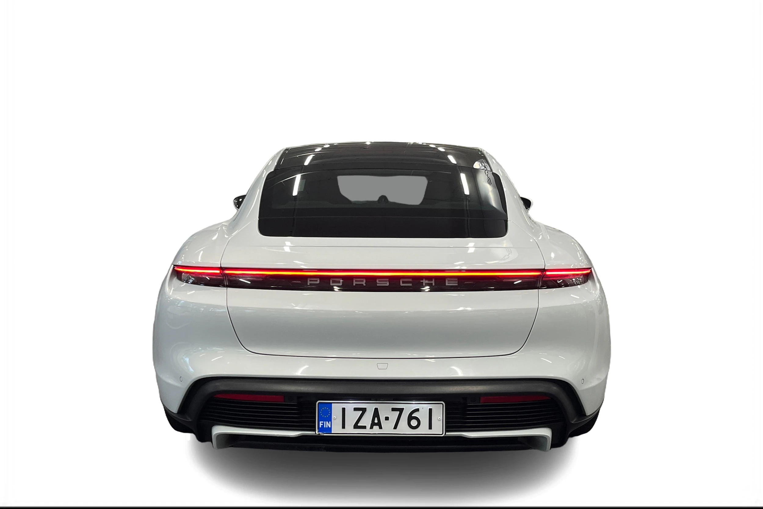 Valkoinen Porsche Taycan 2020 kuva 3.