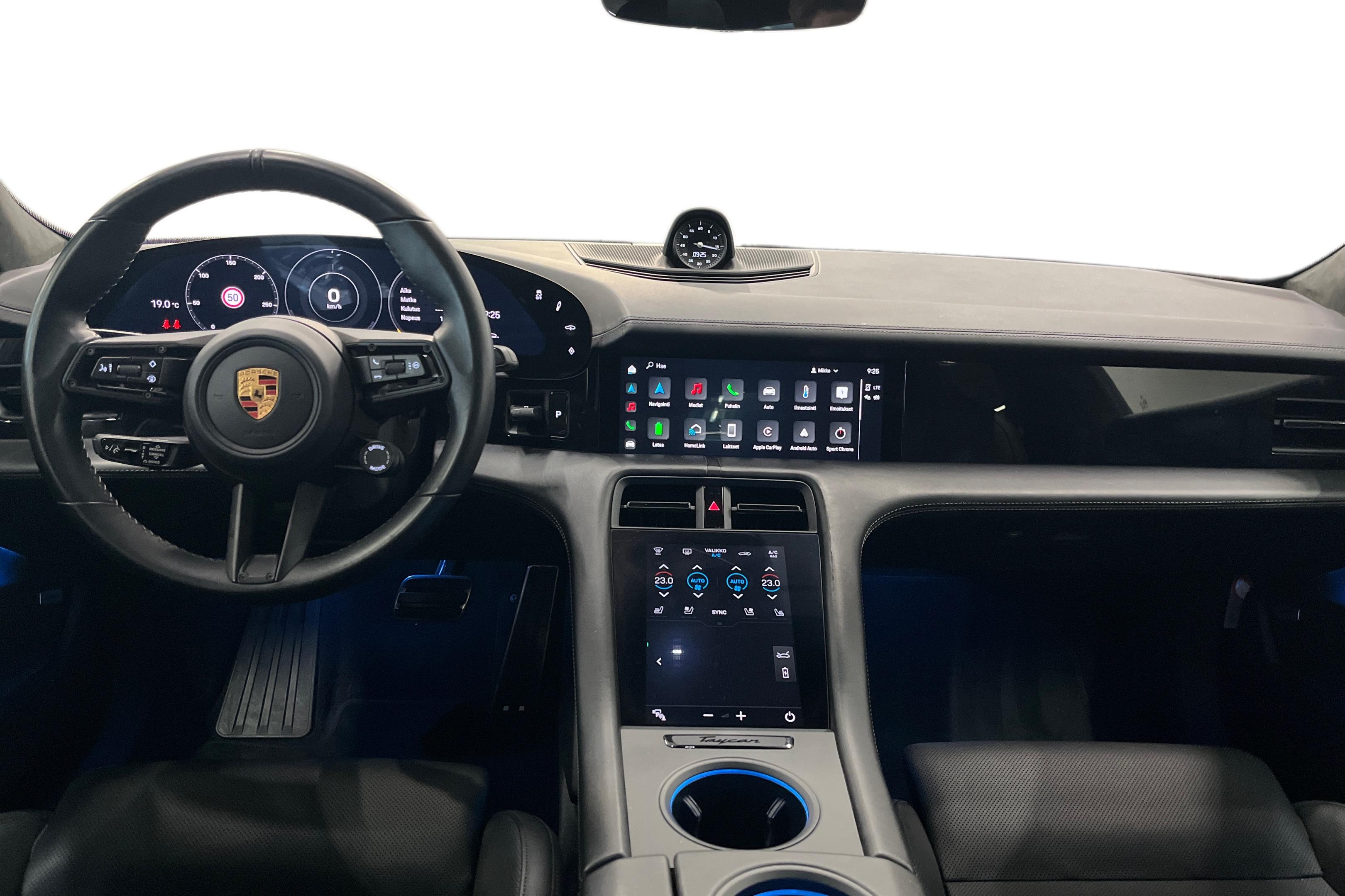 Porsche Taycan Turbo 2020, bild 7/22