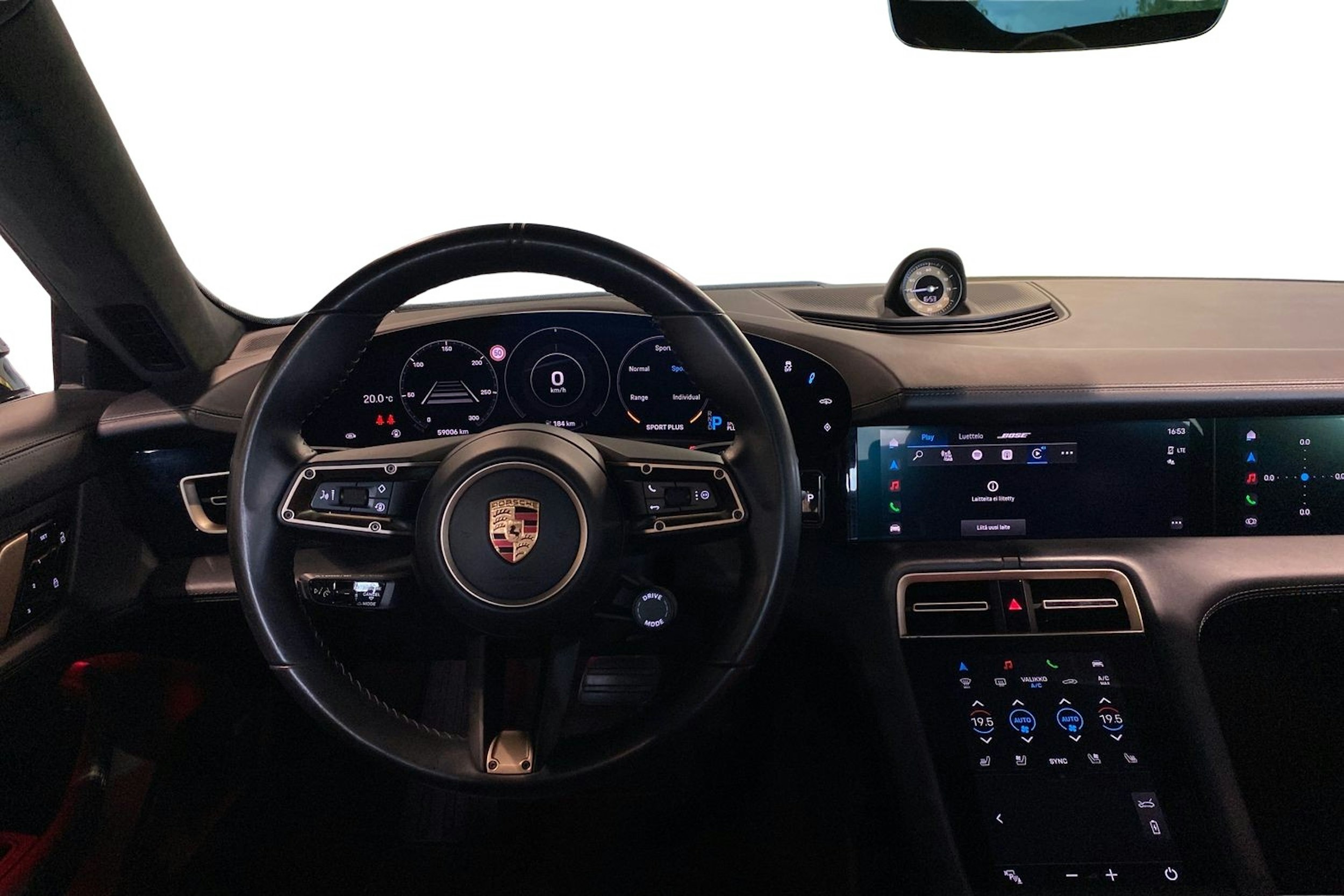 musta Porsche Taycan 2020 kuva 7.