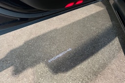 musta Porsche Taycan 2020 kuva 15.