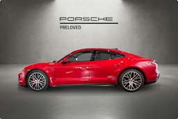 Punainen Porsche Taycan 2020 kuva 6.