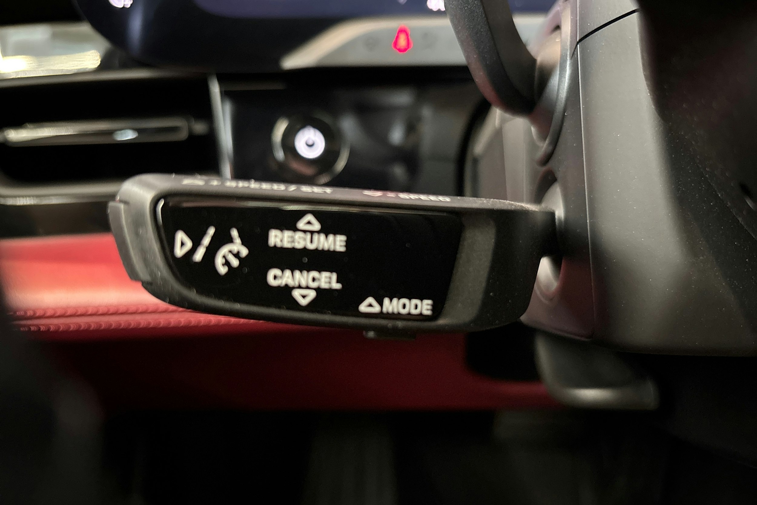 Punainen Porsche Taycan 2020 kuva 16.