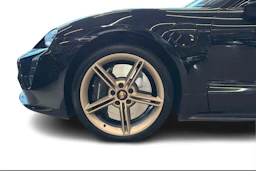 met. Musta Porsche Taycan 2020 kuva 8.