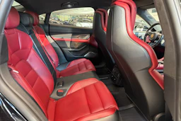 met. Musta Porsche Taycan 2020 kuva 12.