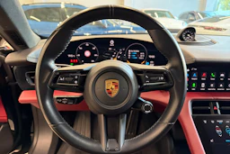 met. Musta Porsche Taycan 2020 kuva 14.