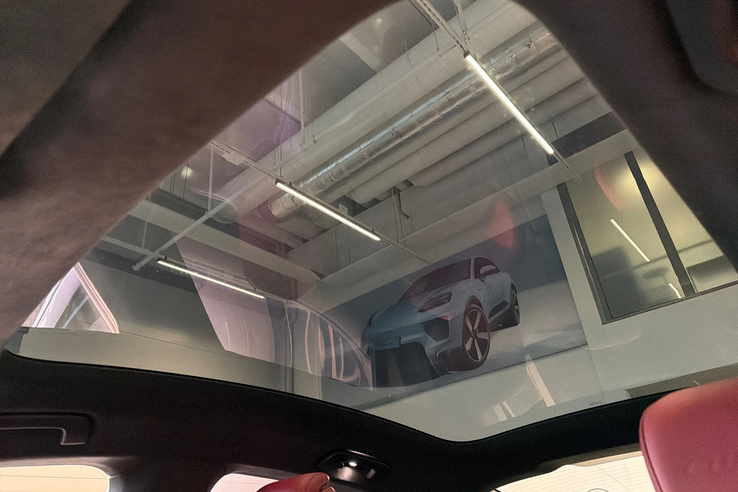 met. Musta Porsche Taycan 2020 kuva 23.