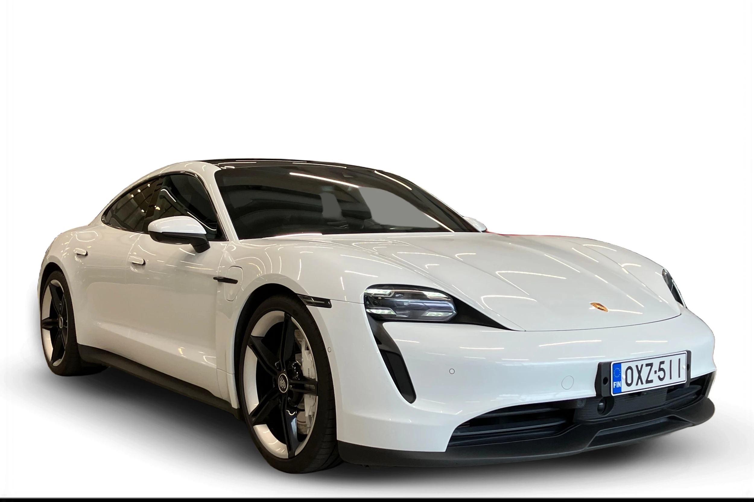 valkoinen Porsche Taycan 2020 kuva 1.