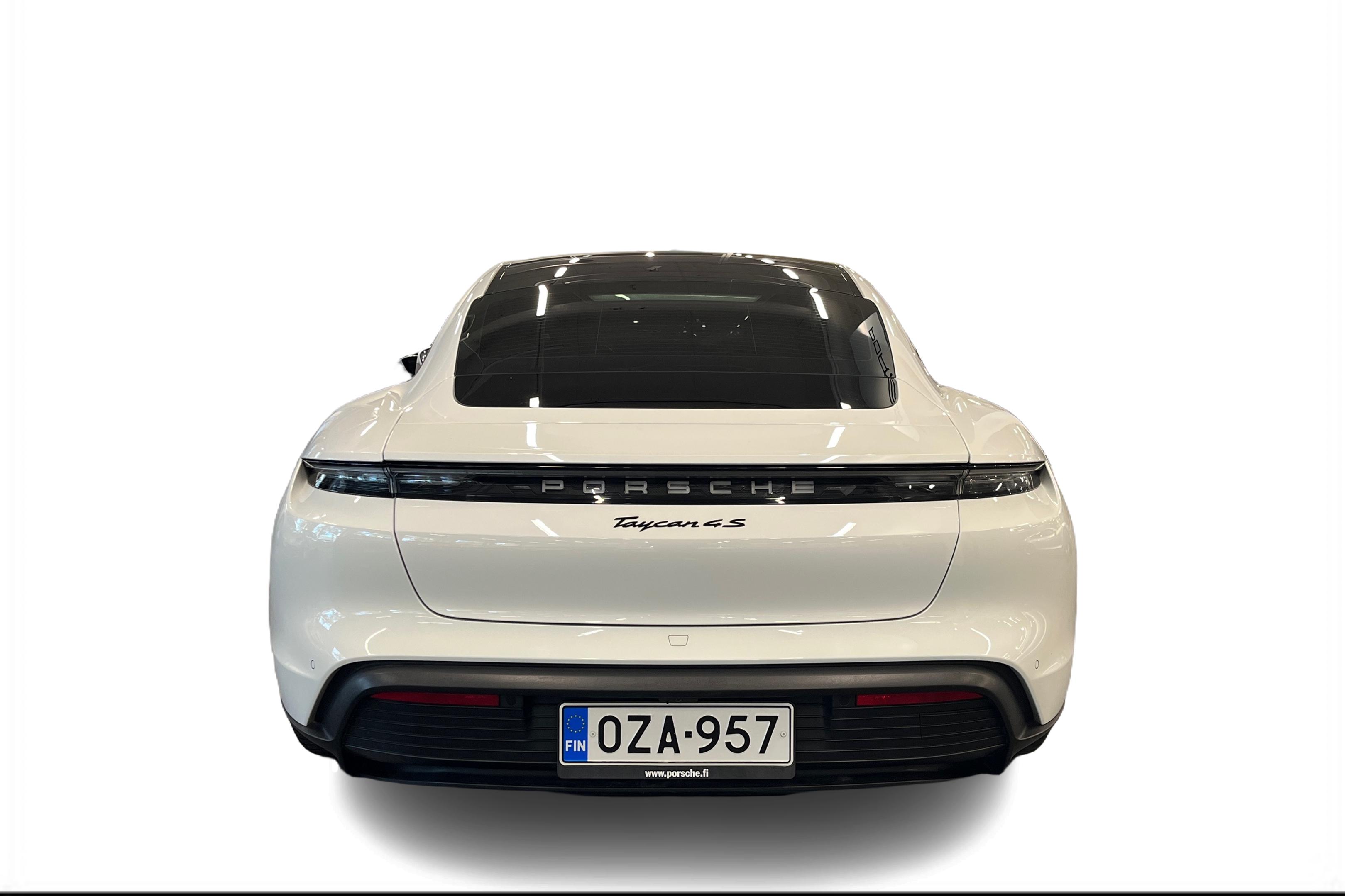 Porsche Taycan 4S 2020, kuva 3/17