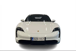 valkoinen Porsche Taycan 2020 kuva 4.