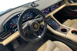 sininen Porsche Taycan 2020 kuva 7.