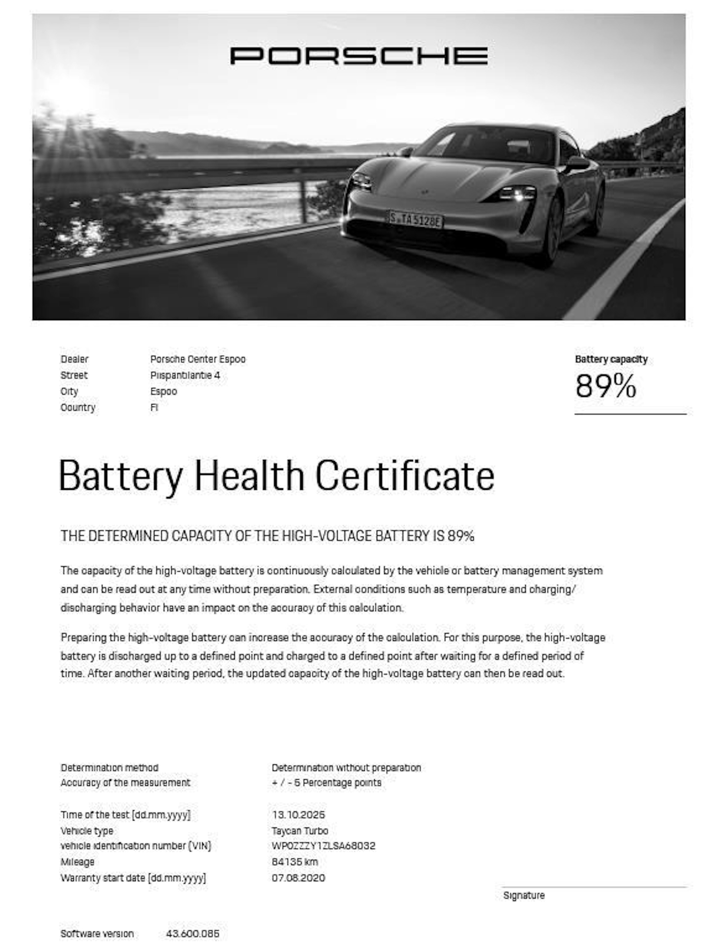 musta Porsche Taycan 2020 kuva 17.