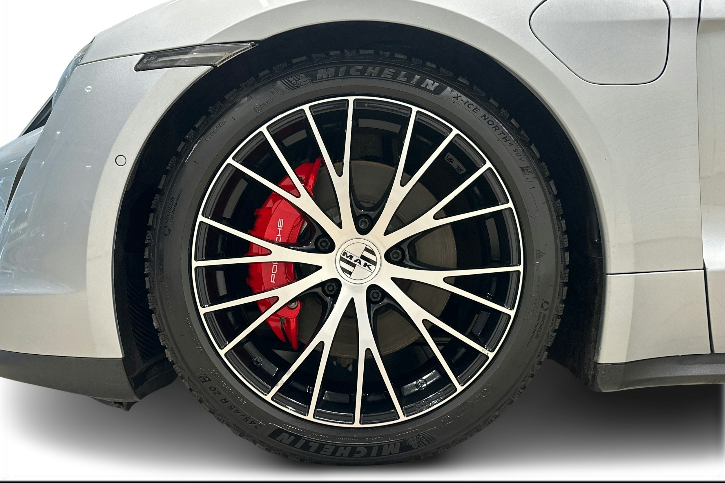 Hopea Porsche Taycan 2020 kuva 9.