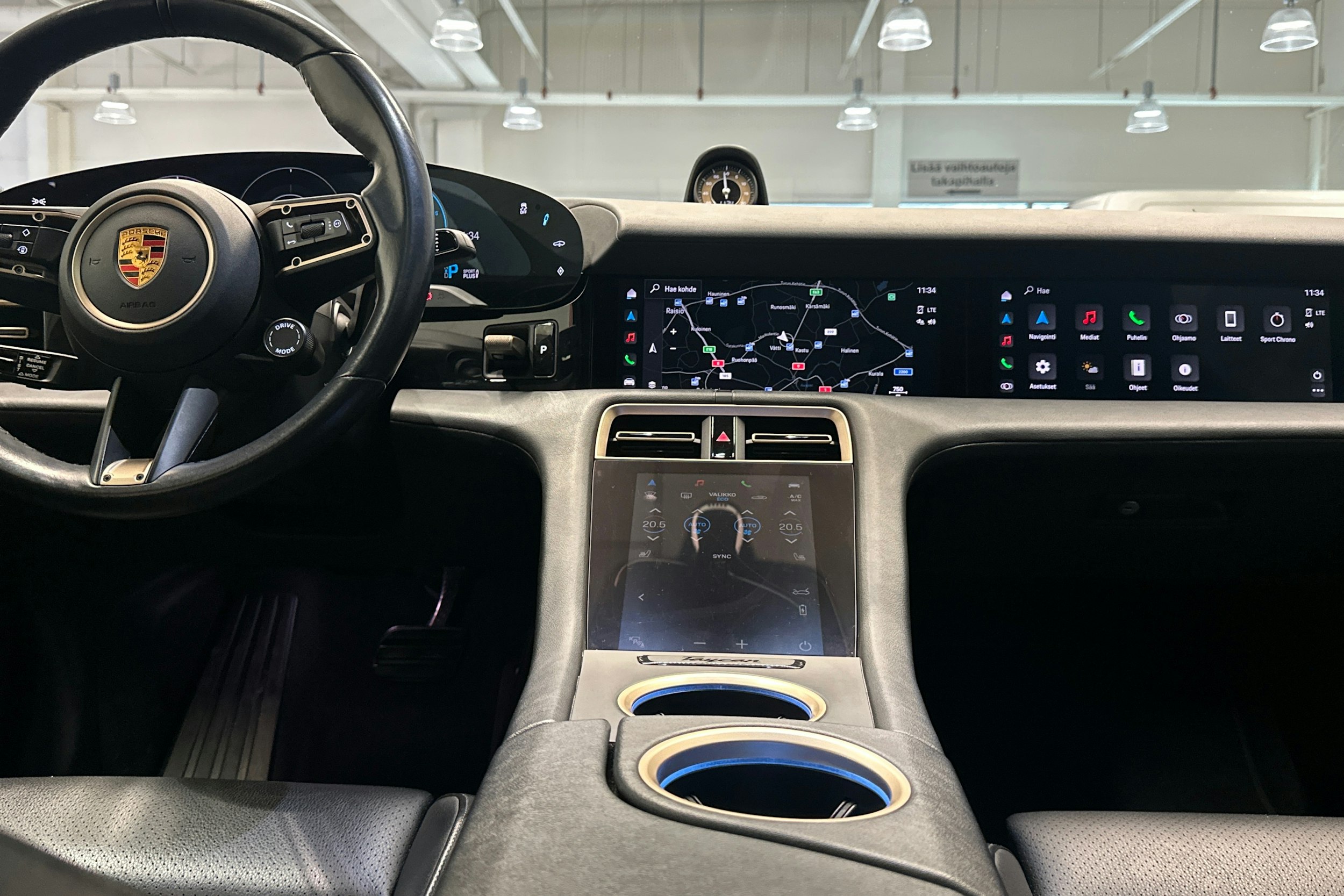 Hopea Porsche Taycan 2020 kuva 13.