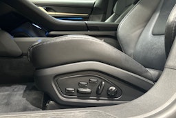 Hopea Porsche Taycan 2020 kuva 17.