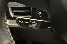 Musta Porsche Taycan 2020 kuva 21.