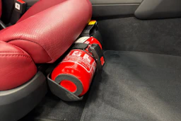 Harmaa Porsche Taycan 2020 kuva 14.