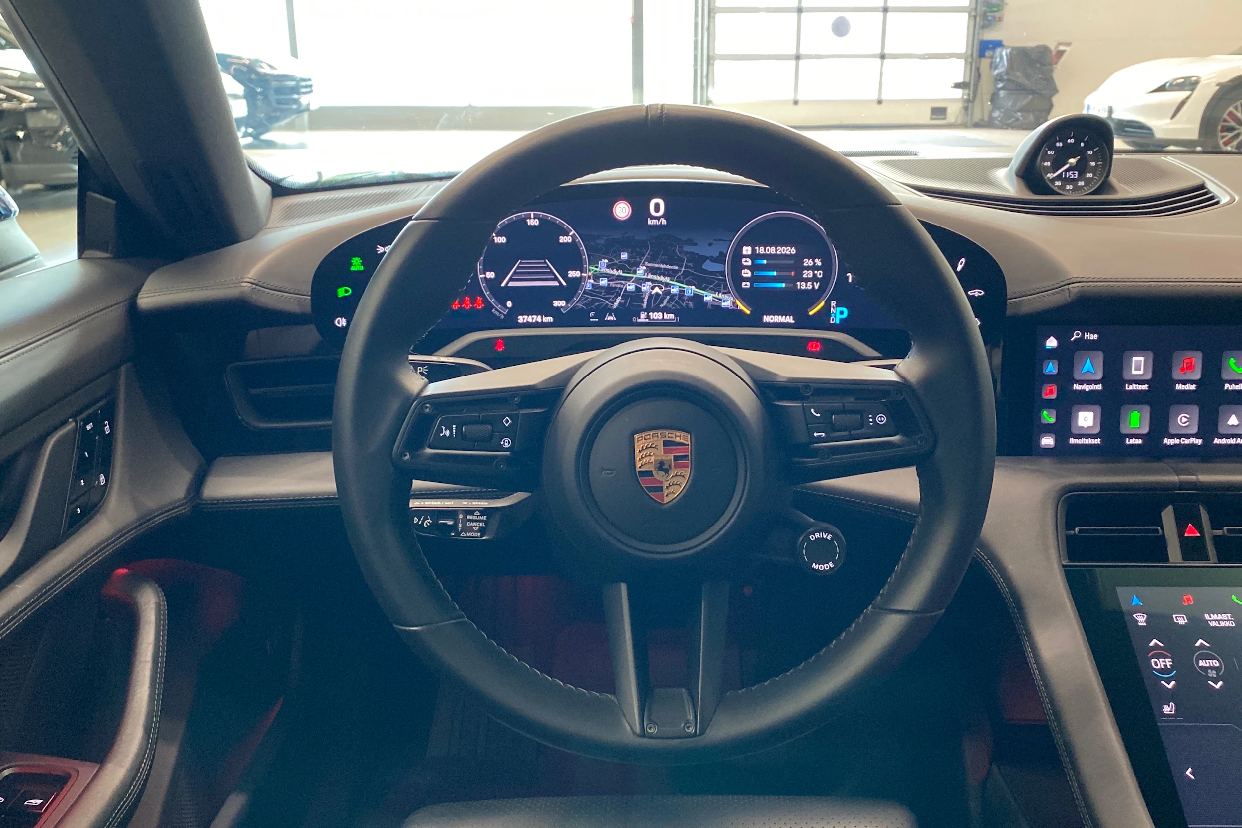 Sininen Porsche Taycan 2020 kuva 13.