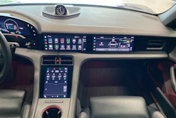 Sininen Porsche Taycan 2020 kuva 14.